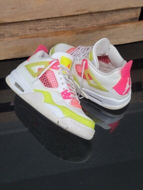 Nike Air Jordan 4 Retro 'Pink Blast/ Lemon Venom' Wmns 6.5 Ships Today